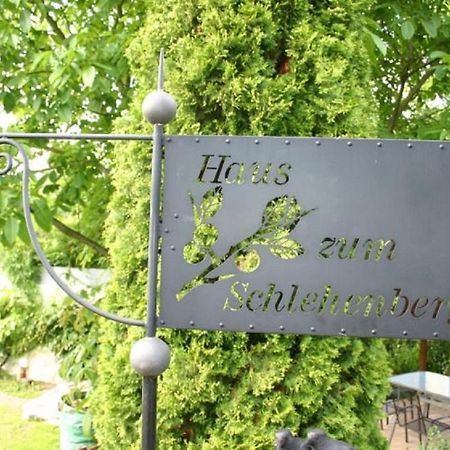 Pension Haus Zum Schlehenberg Bayreuth Exterior photo